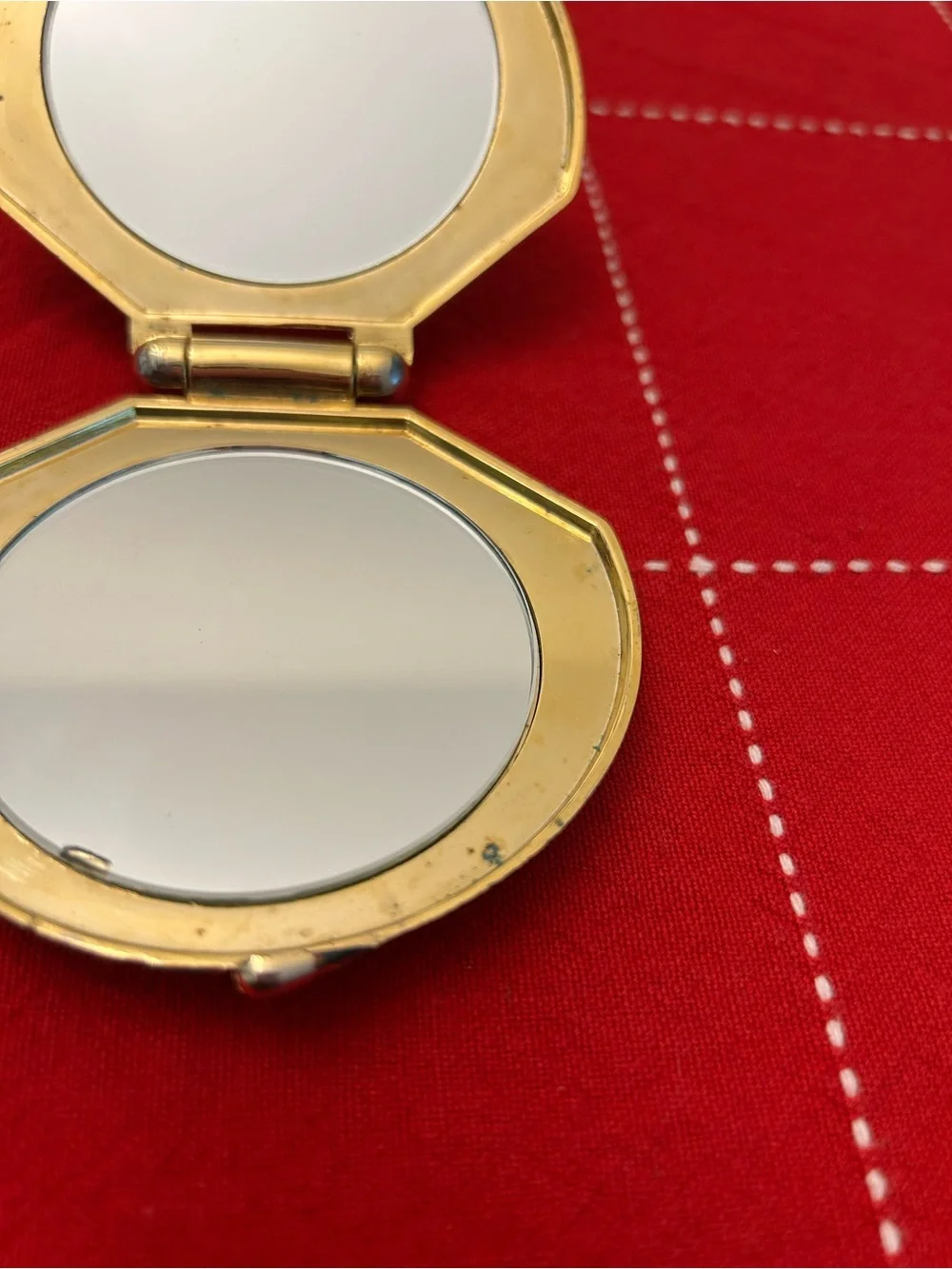 Gold Tone Seashell Compact Mirror Double Mirror Pocket Compact Magnifying